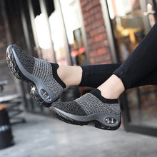 Load image into Gallery viewer, New Old Beijing Cloth Shoes Cover Feet Large Size Low-Top Canvas
