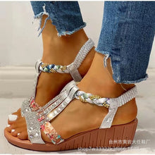Load image into Gallery viewer, Bohemian style casual set foot water diamond slope heel round toe beach sandals
