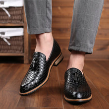 Load image into Gallery viewer, Men British Formal Dress Shoes for Male Coiffeur Tassel  Loafers

